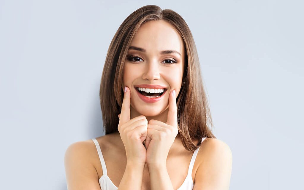 6 reasons to get a smile makeover 6 reasons to get a smile makeover